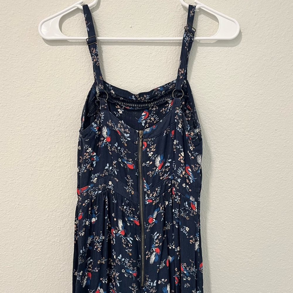 Flowy Patterned Jumpsuit - Picture 3 of 5